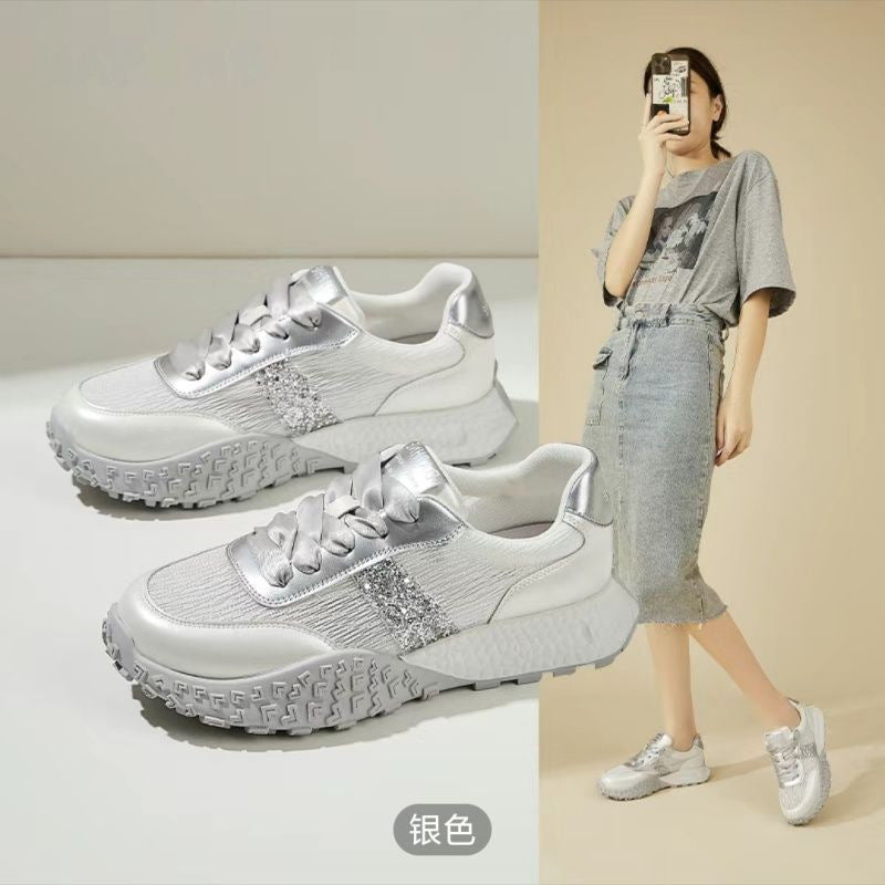 Damen Sportliche Sneakers mit glitzernden Akzenten und futuristischem Design Echo Archiv