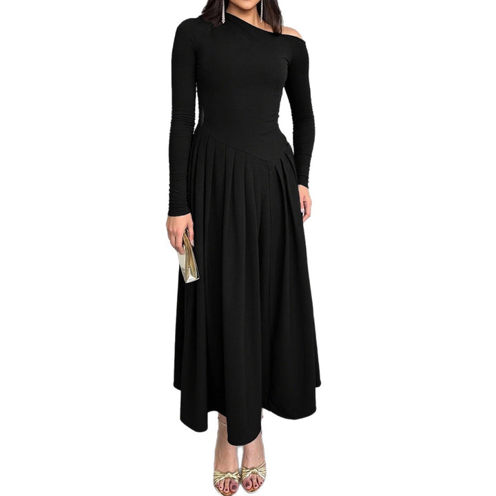 Damen nan asymmetrisches Maxikleid mit plissiertem Rock und figurbetontem Oberteil Echo Archiv