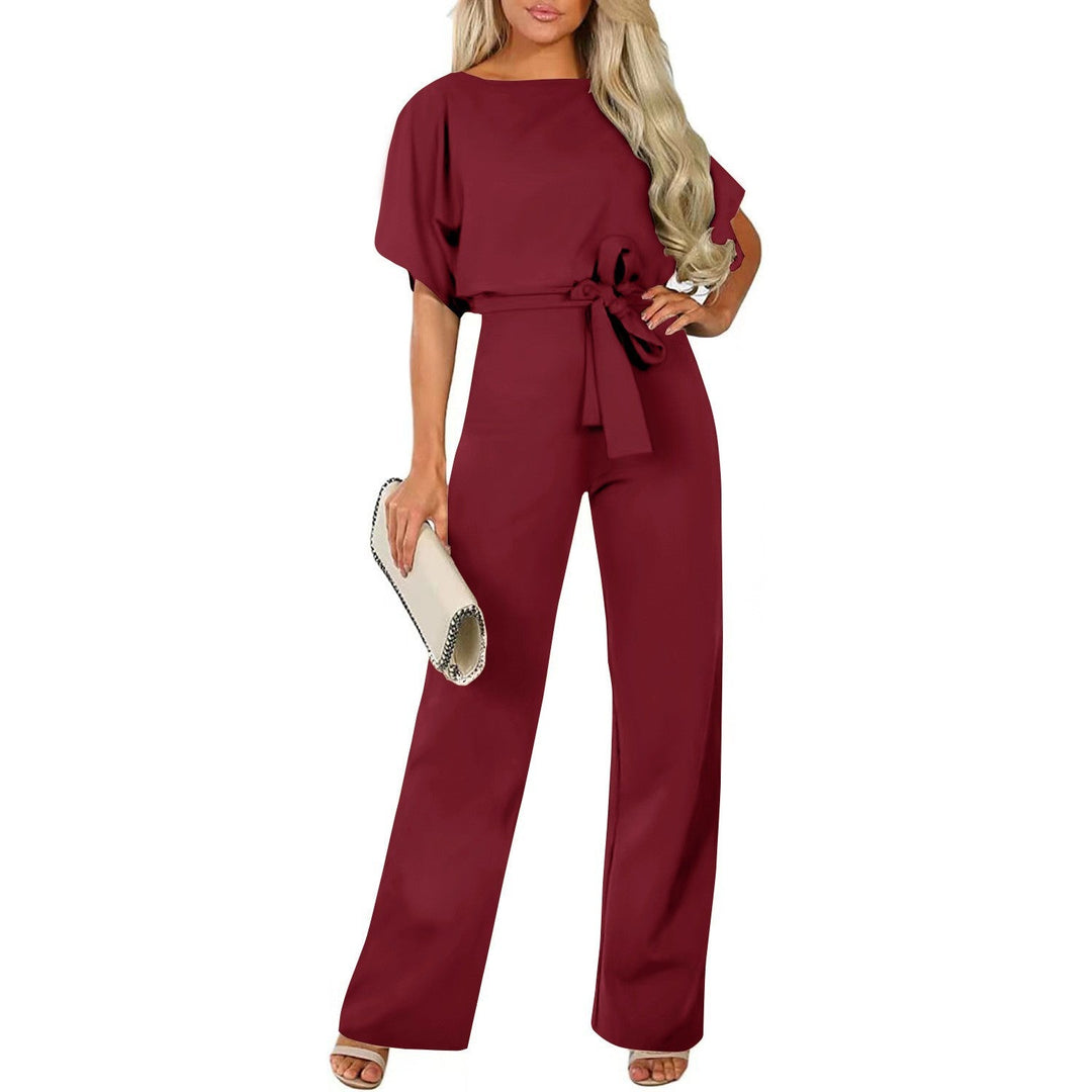 Damen langer Jumpsuit mit innovativem Bindegürtel und angeschnittenen Ärmeln – Solévia