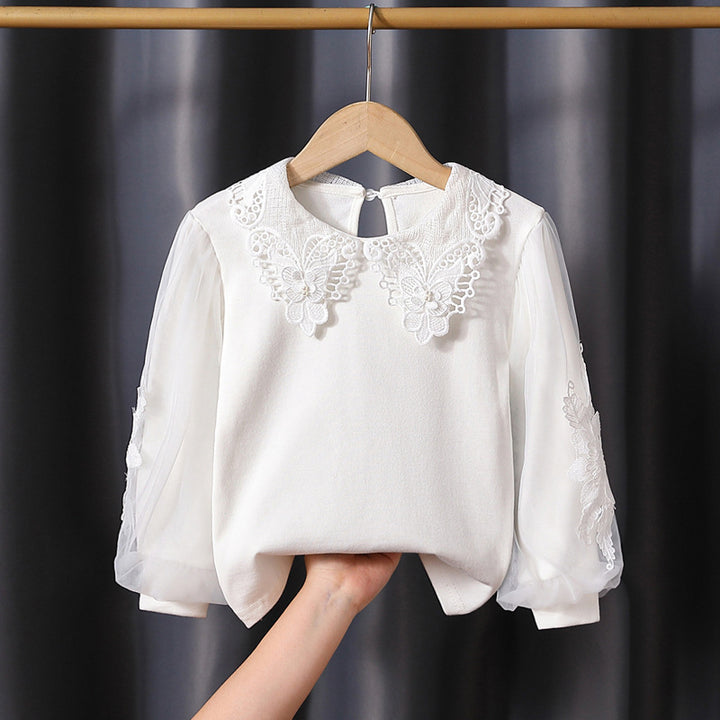 Mädchen modische Bluse mit eleganten Tüllärmeln und kunstvoller Spitzenverzierung Echo Archiv