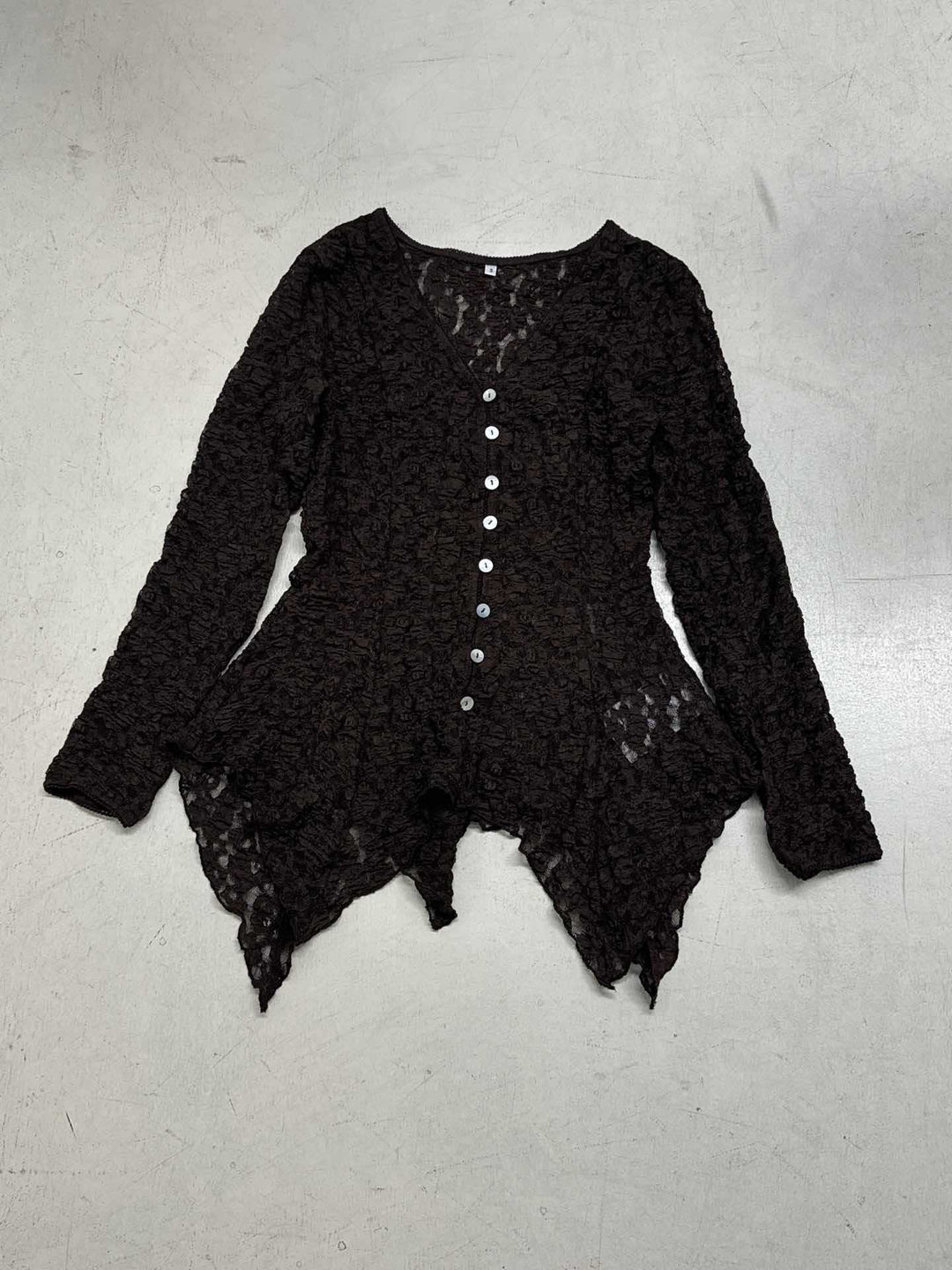 Damen Rüschenbluse aus feiner Spitze mit Knopfdetails Echo Archiv