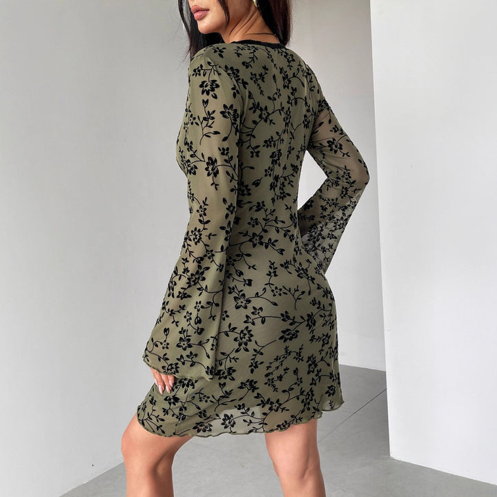 Damen nan tailliertes Netzstoff-Minikleid mit Samtflock-Blütenmuster, tiefem V-Ausschnitt und Schleifenapplikation Echo Archiv
