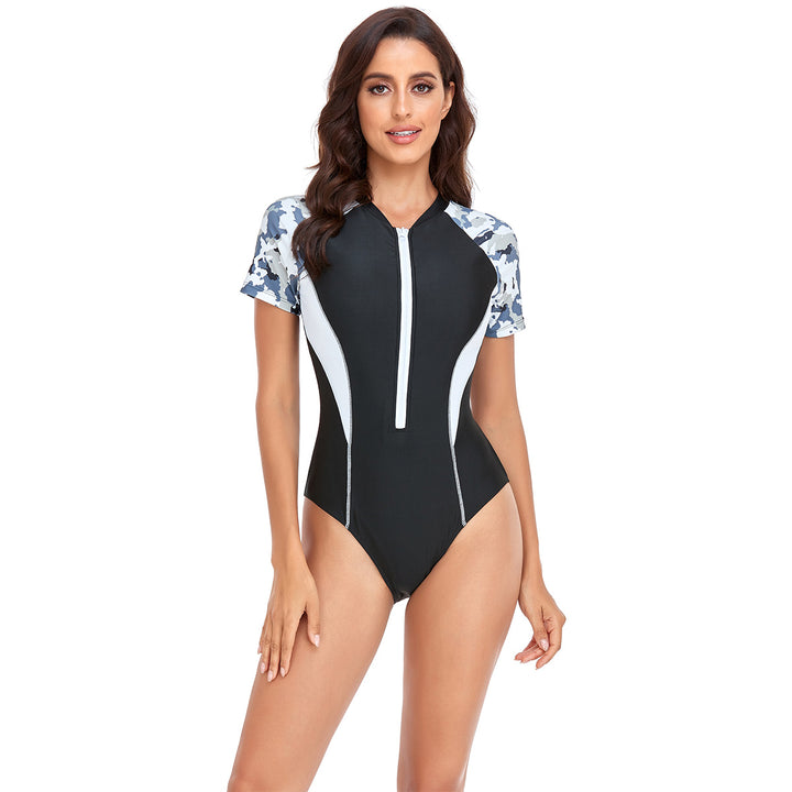 Damen Sportlicher Schwimmanzug mit kurzen Ärmeln und modernem Muster Echo Archiv
