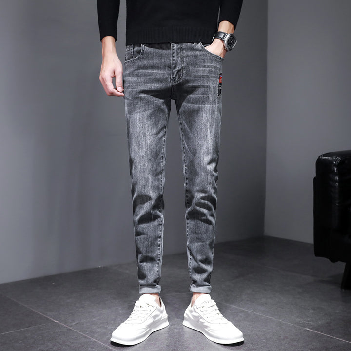 Herren Slim-Fit Jeans im modernen Waschdesign Echoarchiv