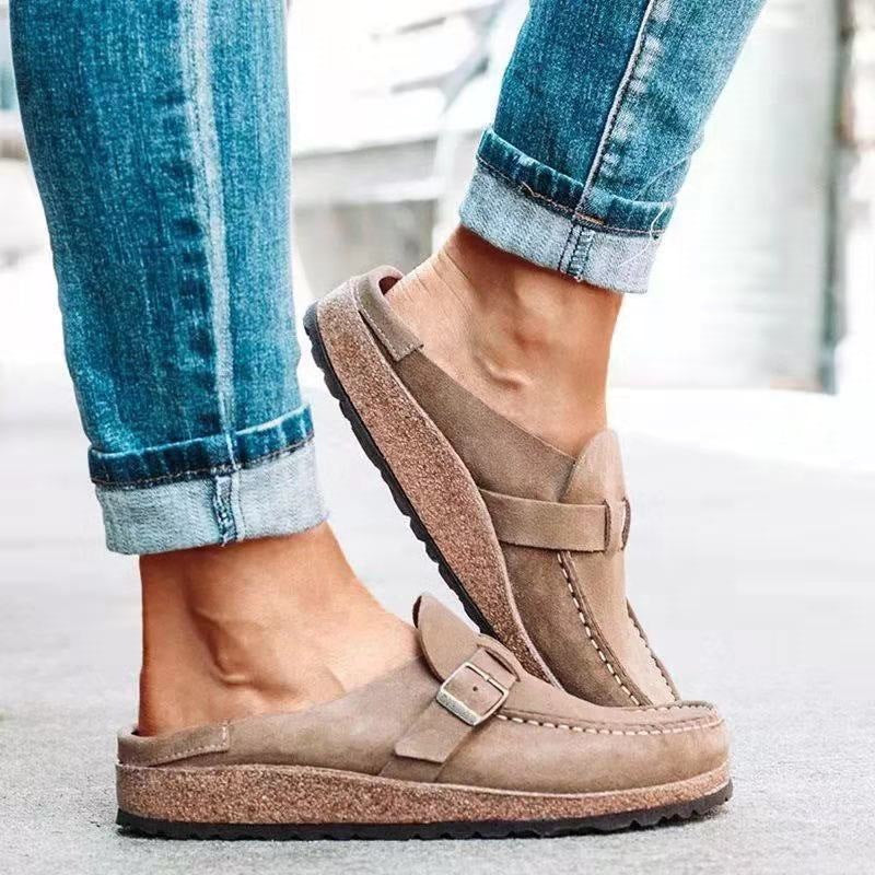 Damen Veloursleder-Slipper mit ergonomischer Korksohle und verstellbarem Schnallenriemen – Lioré