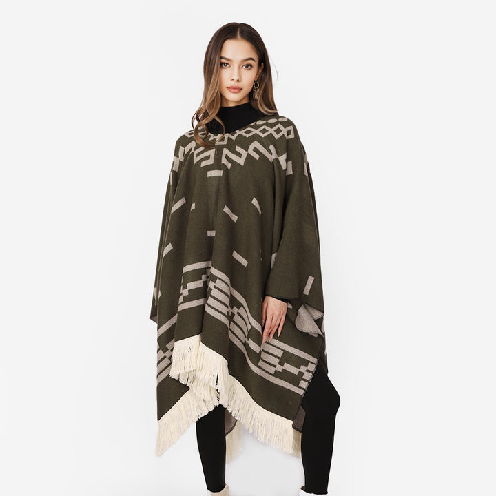 Damen Oversize Poncho im Boho‑Stil mit V‑Ausschnitt, Jacquard‑Muster und langen Fransen – Avérine