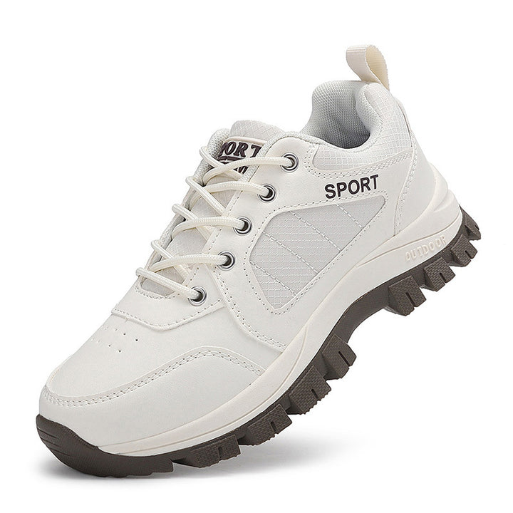Herren nan robuster Schnür-Freizeitsneaker mit tiefem Stollenprofil, gepolstertem Schaft und praktischer Zuglasche Echo Archiv