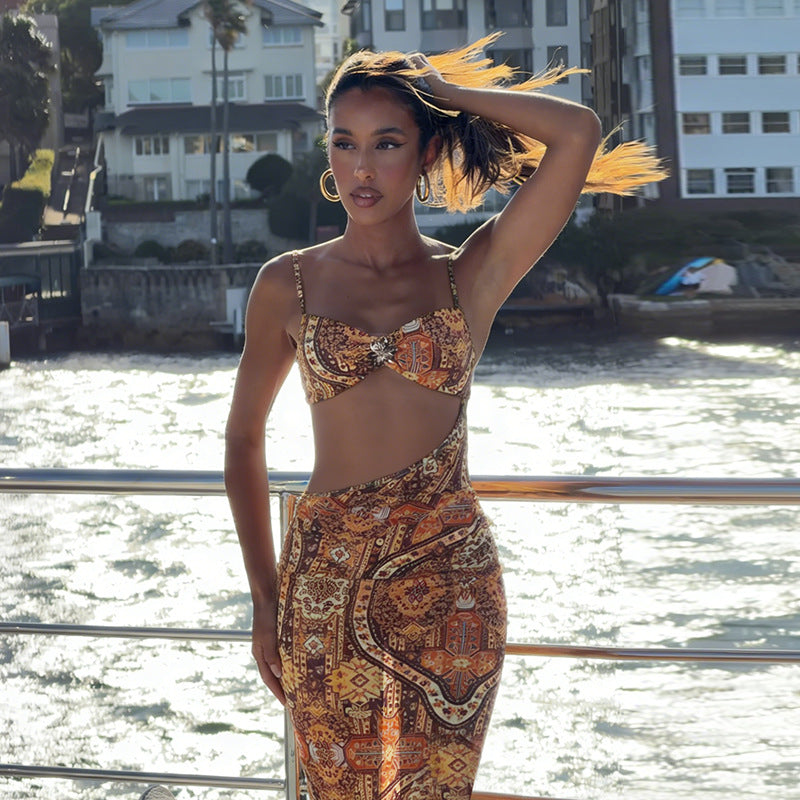 Damen figurbetontes Maxikleid mit asymmetrischem Design und eleganten Steinen Echo Archiv