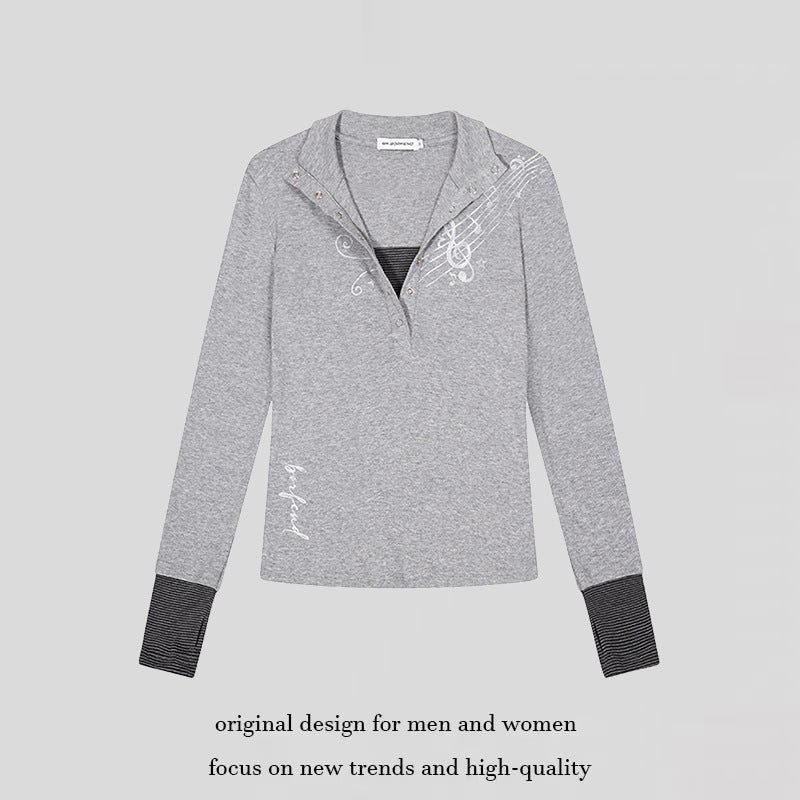 Damen Langarmshirt mit Henley-Knopfleiste, Kontrastbündchen und Notenprint Echoarchiv