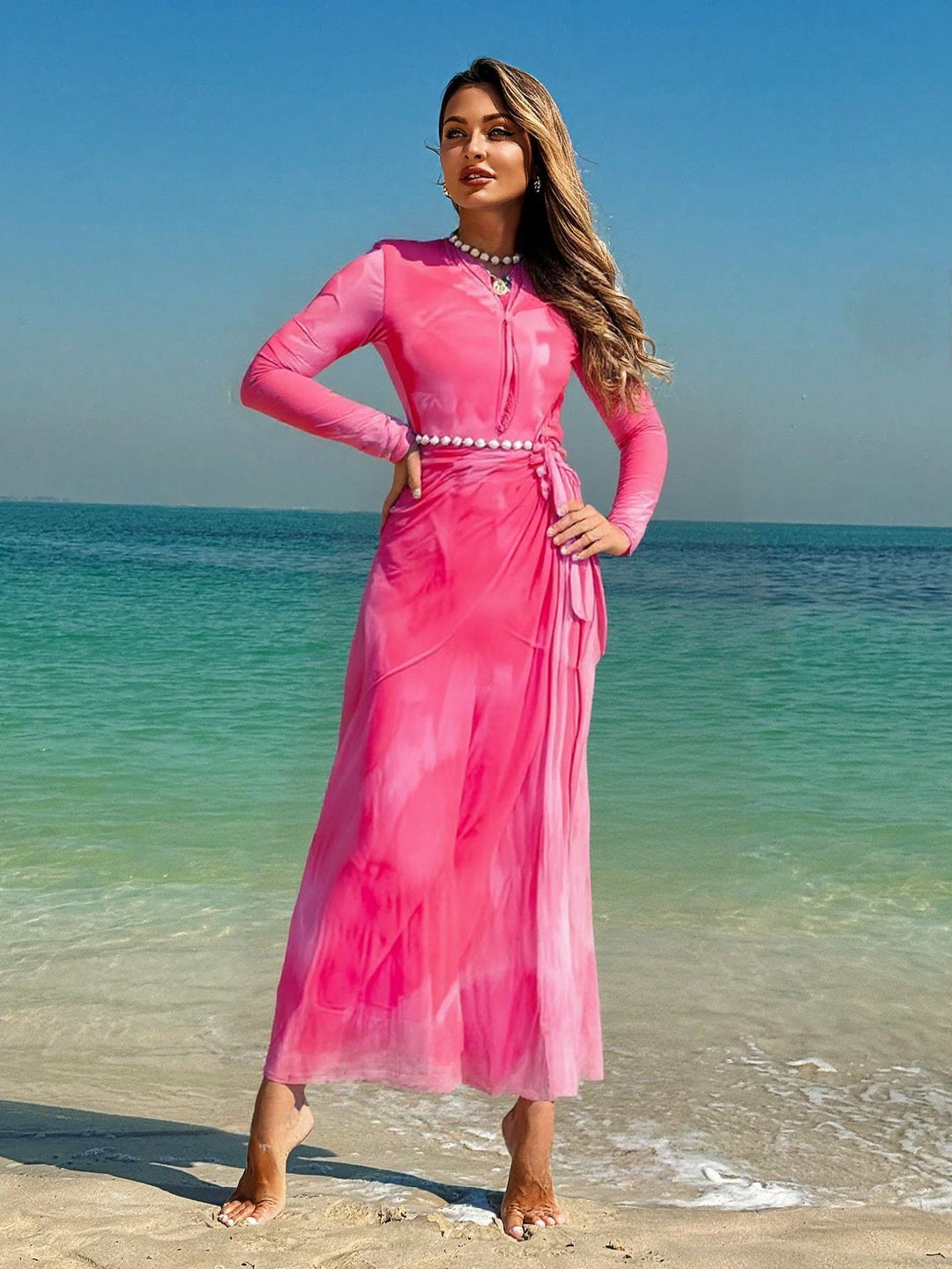 Damen Elegantes Strandkleid mit transparenten Ärmeln und drapiertem Design Echo Archiv