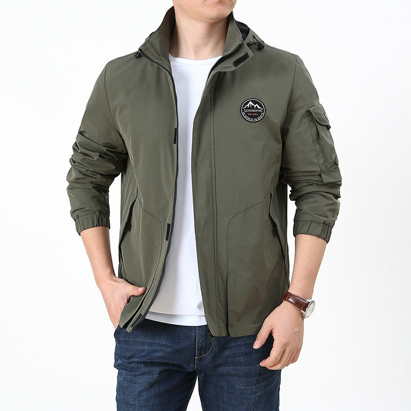 Herren Leichter Kapuzen-Softshellblouson im Urban-Outdoor-Stil mit Ärmeltasche und elastischen Bündchen Echoarchiv