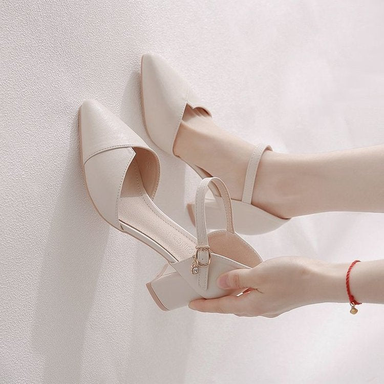 Damen elegante Halbschuhe mit modischer Schnallenverzierung und stabilen Blockabsatz Echoarchiv