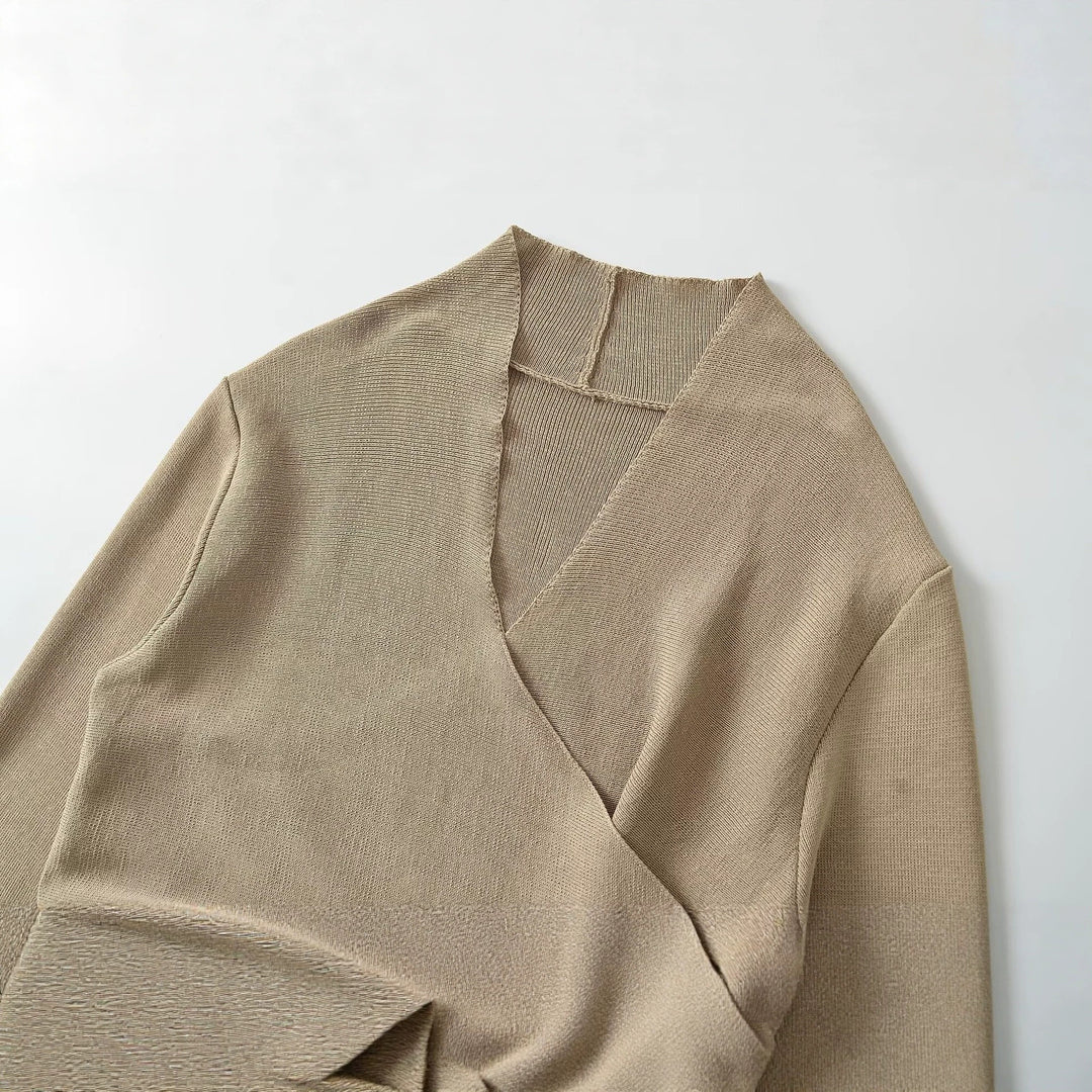 Damen Wickel-Strickpullover mit V‑Ausschnitt und Ziergürtel Echo Archiv