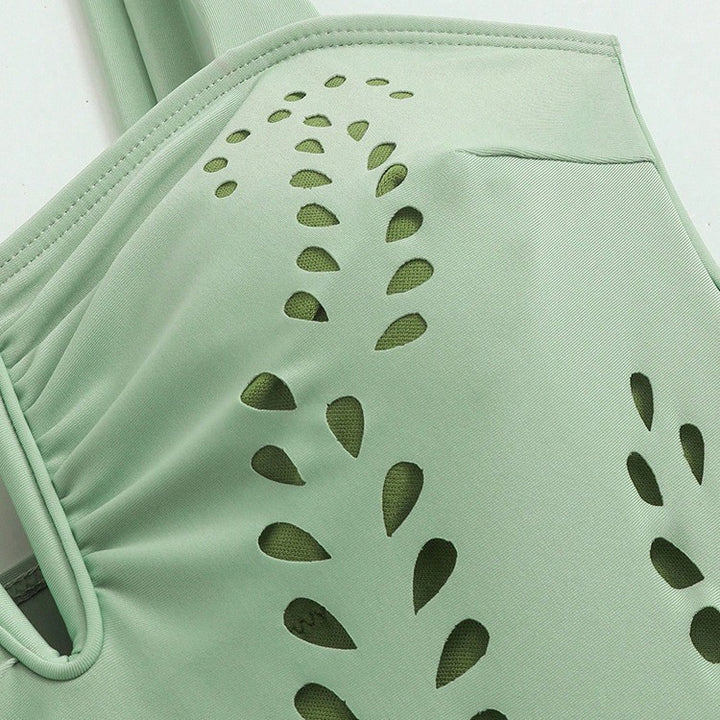 Damen Schwimmanzug mit elegantem Rock und raffinierten Cut-Outs Echo Archiv