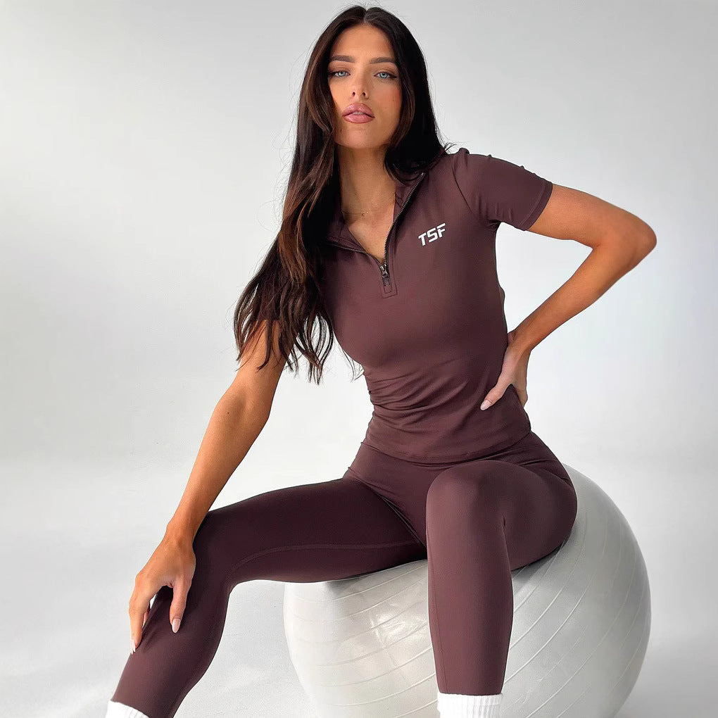 Damen Sportlicher Kurzoverall mit funktionalem Reißverschluss und figurbetonendem Schnitt Echo Archiv