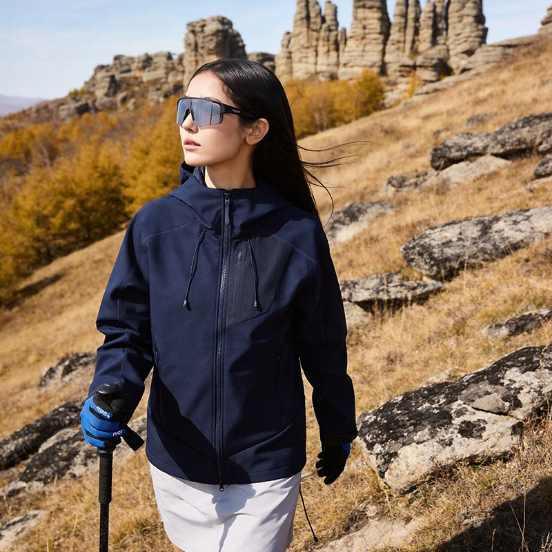 Unisex Softshell Outdoorjacke mit Kapuze, winddicht und elastisch Echoarchiv