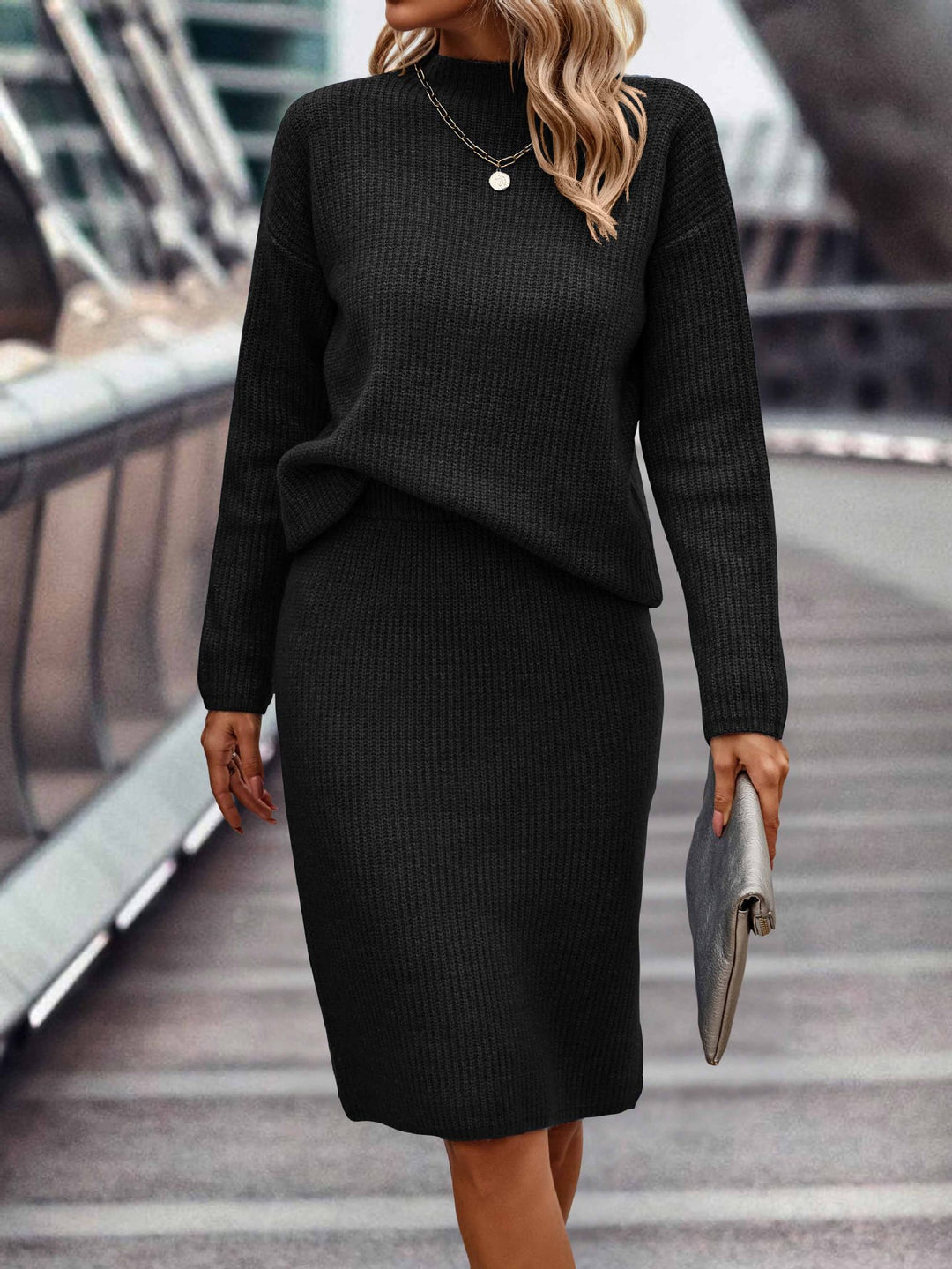 Damen nan gestricktes Twinset mit oversized Pullover und knielangem Bleistiftrock Echo Archiv