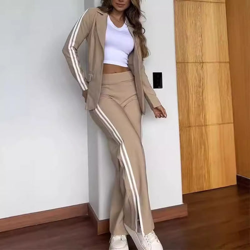 Damen nan sportlich-elegantes Zweiteiler-Blazer-Set mit tailliertem Blazer und weitem Jogginghosen‑Schnitt samt Seitenstreifen Echo Archiv