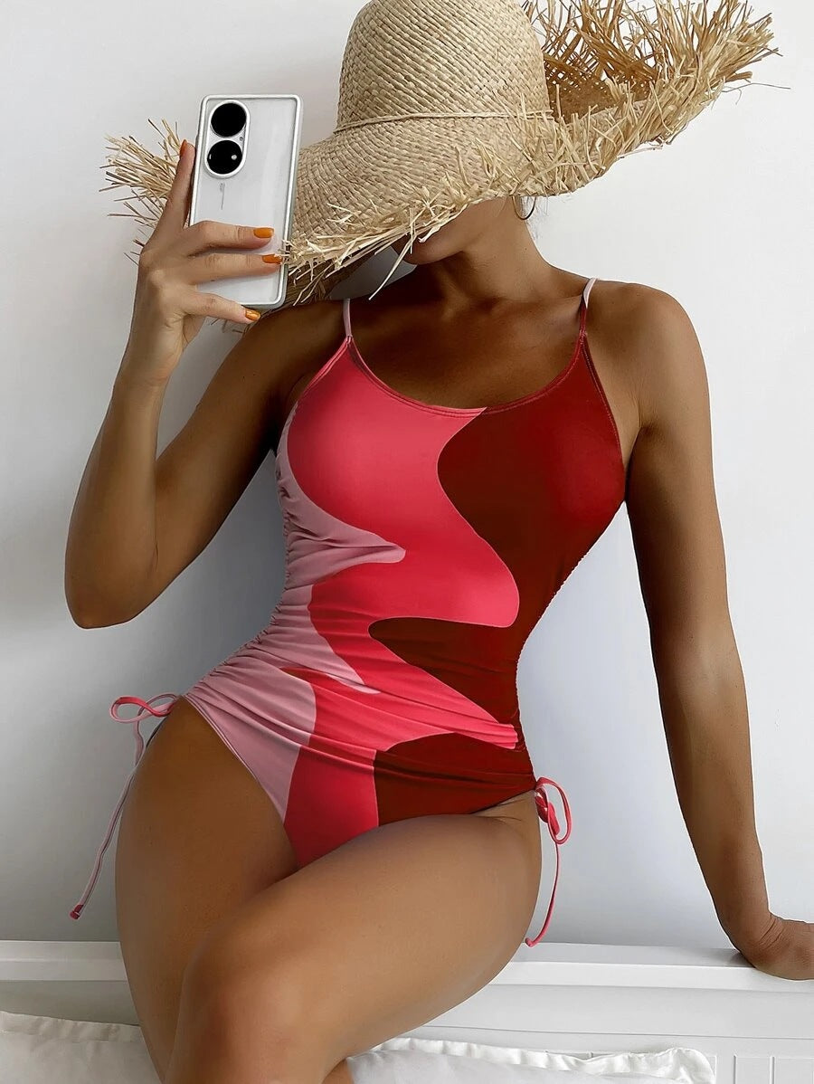Damen Einteiler-Badeanzug mit verspielten Cut-Outs und floralem Design Echo Archiv