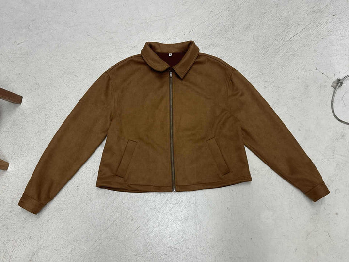 Damen Kurzgeschnittene Wildlederoptik Blousonjacke mit Hemdkragen und Reißverschluss – Célinea
