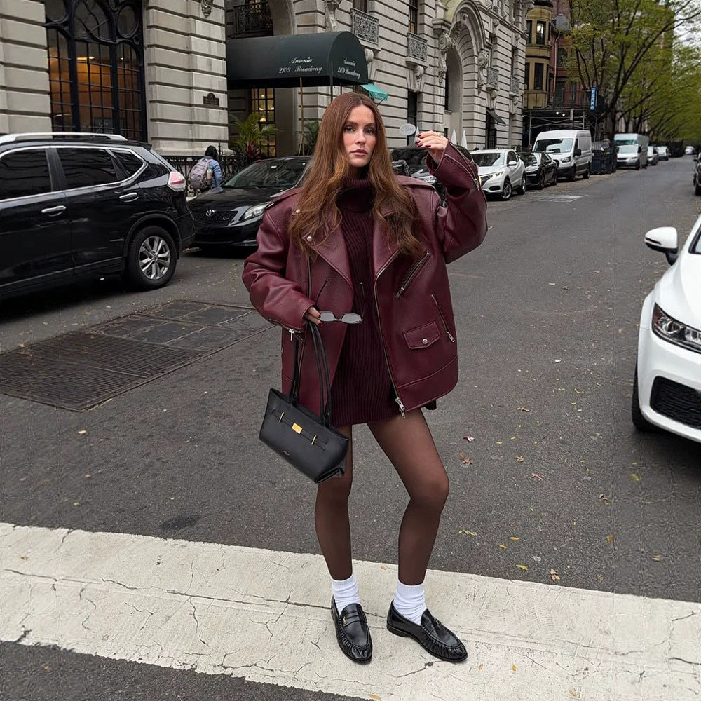 Damen Oversize Bikerjacke aus Struktur-Kunstleder mit asymmetrischem Reißverschluss Echoarchiv