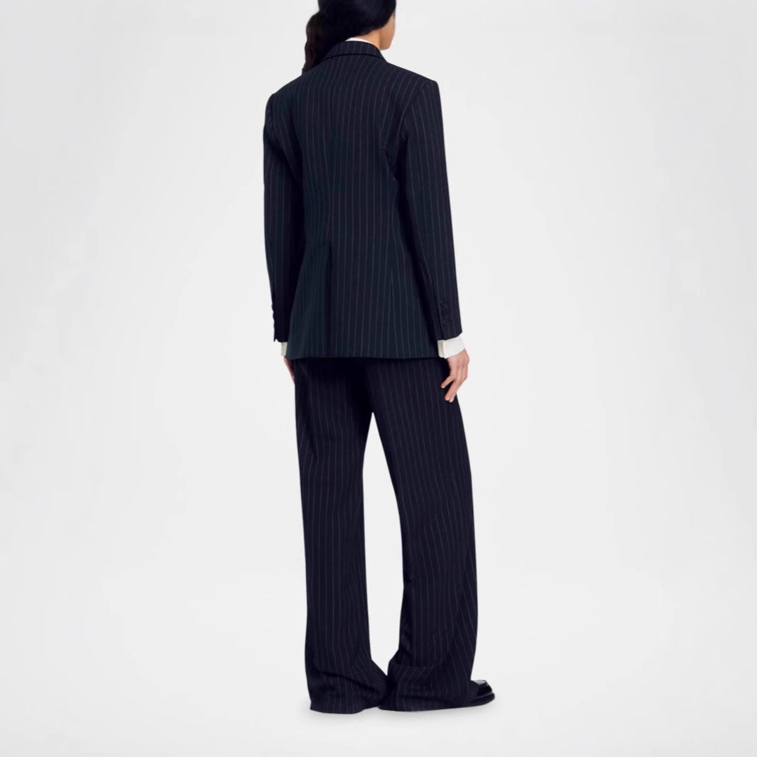 Damen Zweireihiger Nadelstreifen-Hosenanzug mit Oversize-Blazer und weitem Bundfaltenhose Echoarchiv