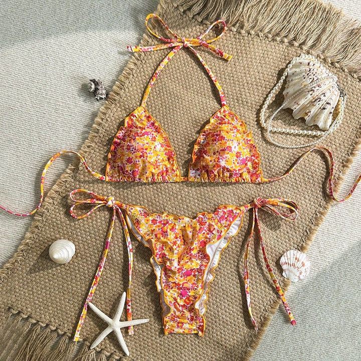Damen Triangel-Bikini mit Rüschendetails und lebhaftem Blumendruck Echo Archiv