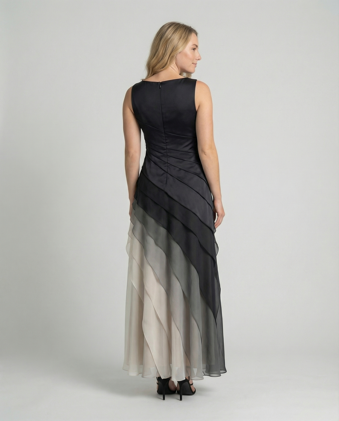 Damen Elegantes Kleid mit Figurbetonendem Schnitt & Ombre-Farbe | Echoarchiv