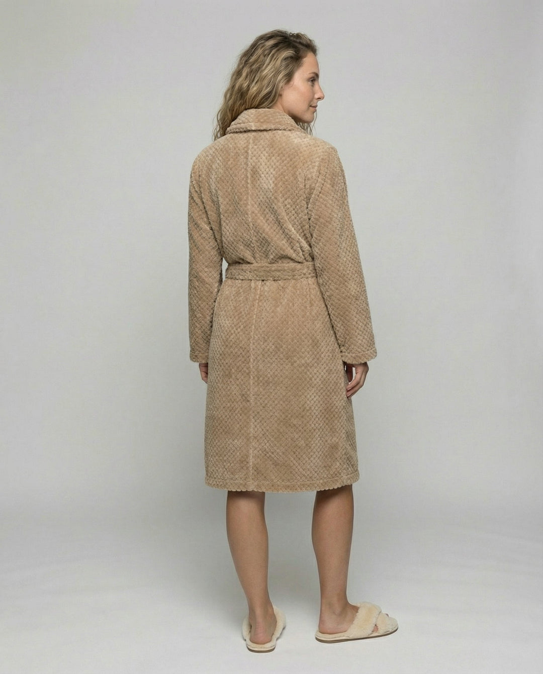 Kuscheliger Damen Bademantel | Echoarchiv