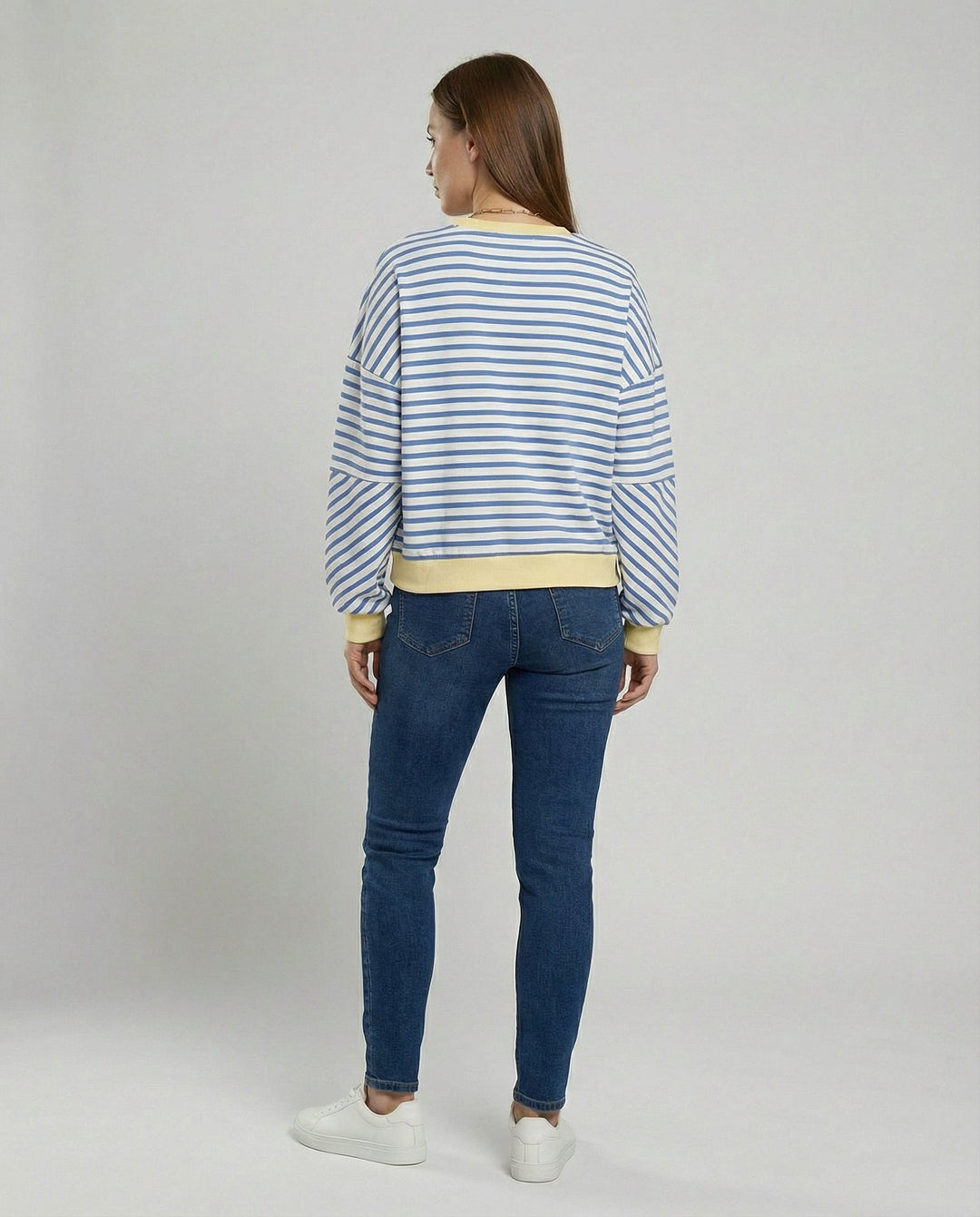 Damen lässiges gestreiftes SwEchoarchivtshirt mit Boxy-Schnitt und kontrastierenden Abschlüssen Echoarchiv