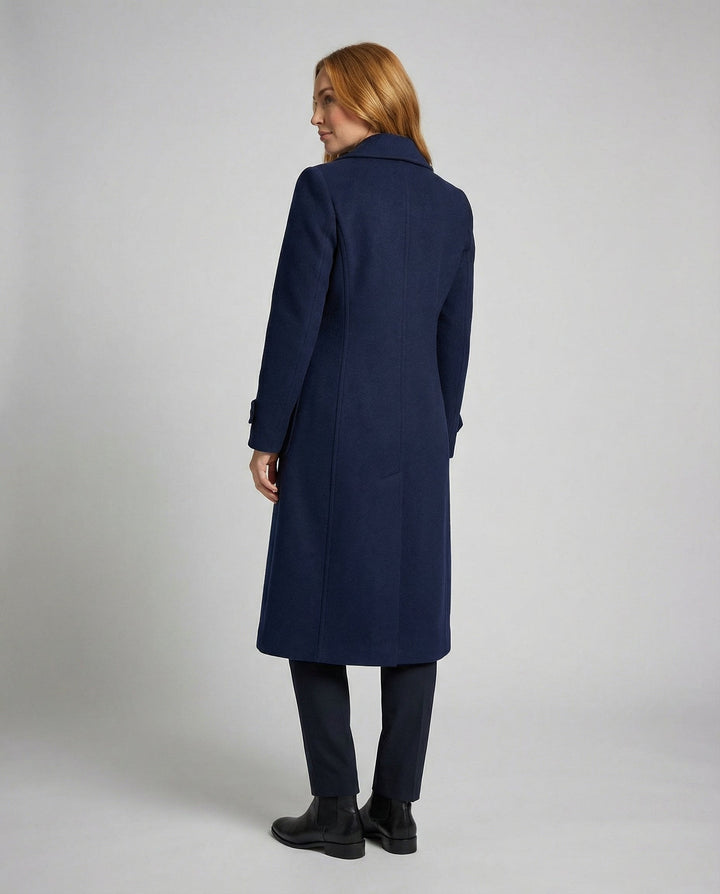 Eleganter Wollmantel Damen | Echoarchiv