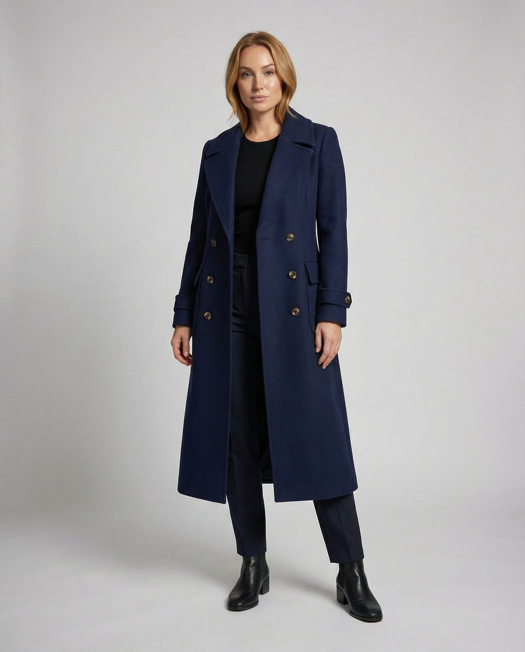 Eleganter Wollmantel Damen | Echoarchiv