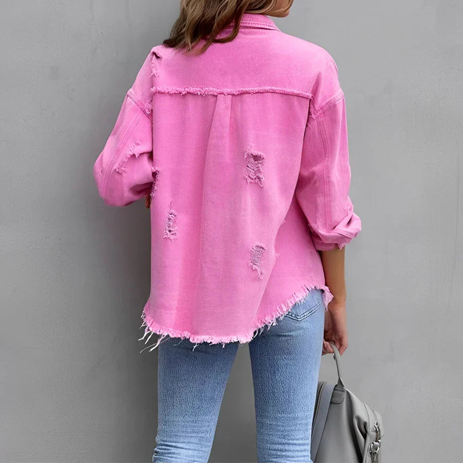 Echoarchiv | Zerrissenes Denim-Hemd mit Knopfleiste