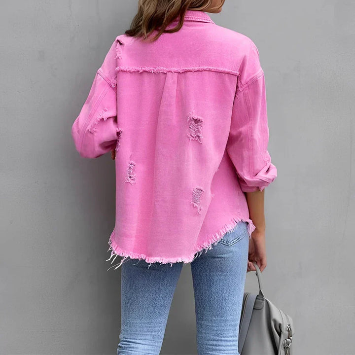 Echoarchiv | Zerrissenes Denim-Hemd mit Knopfleiste