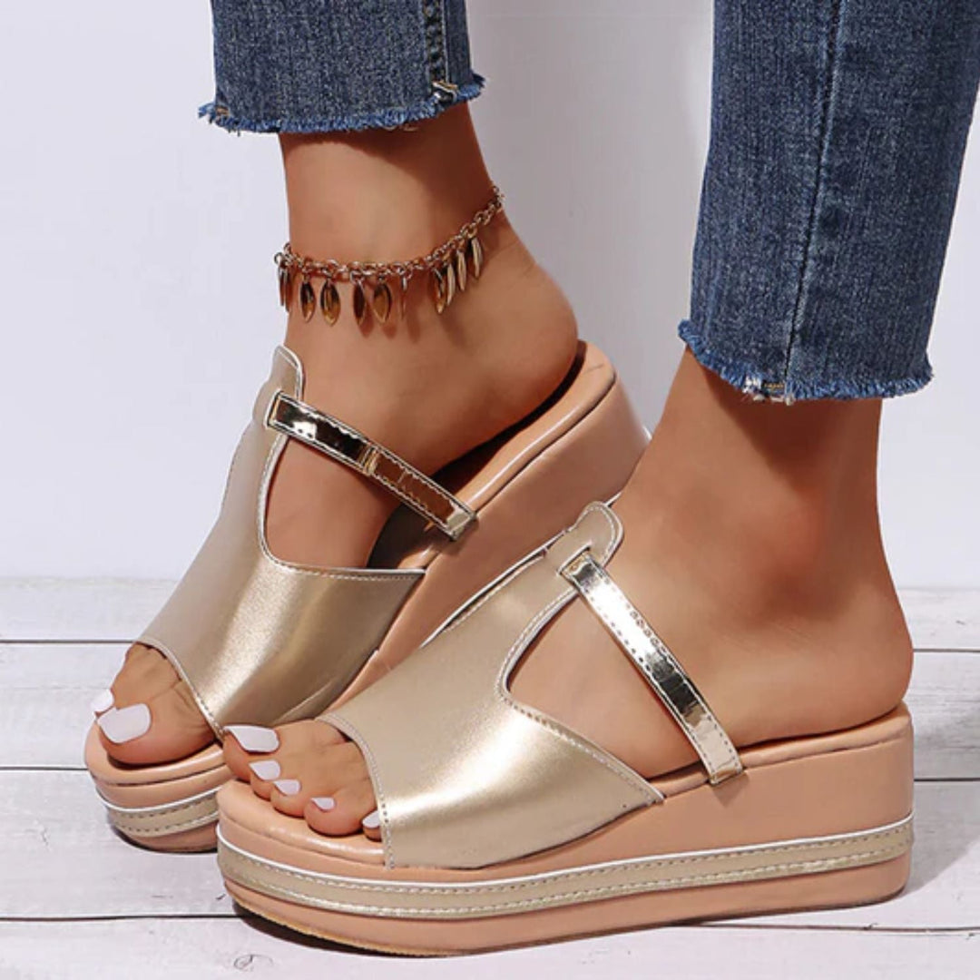 Echoarchiv | Stylische, Orthopädische Sandalen mit Hohem Absatz