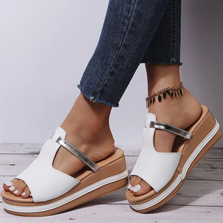 Echoarchiv | Stylische, Orthopädische Sandalen mit Hohem Absatz