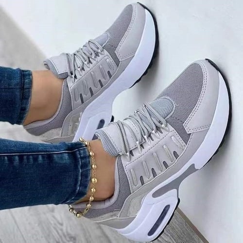 Echoarchiv | Orthopädische Schuhe mit Unterstützendem Design