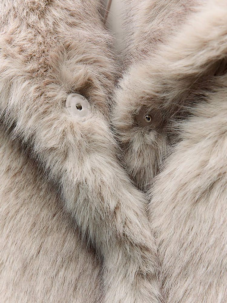 Echoarchiv | Warme Pelzjacke Für Damen In Stilvollem Design