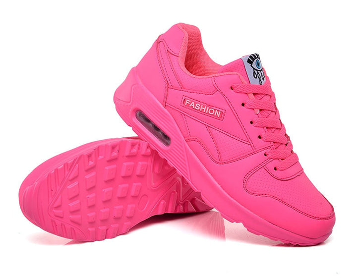 Orthopädische schuhe mit schwarzer Augenmusterung