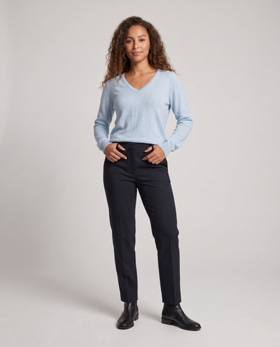 Damen Cashmere‑Optik V‑Neck Lounge‑Pullover mit tiefer Schulterlinie Echo Archiv
