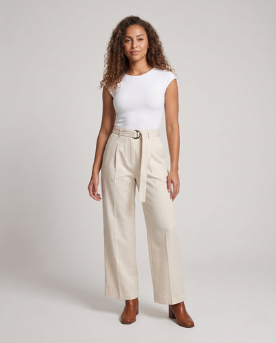 Damen Hochtaillierte weite Chinohose mit Bundfalten und Stoffgürtel Echo Archiv