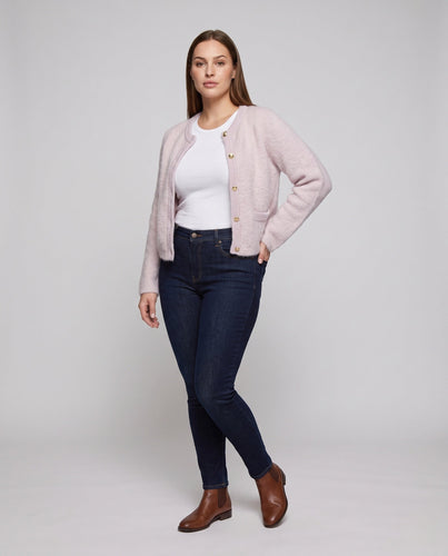 Damen Kuscheliger Kurzcardigan mit Perlendetails und feinem Flauschgarn Echo Archiv