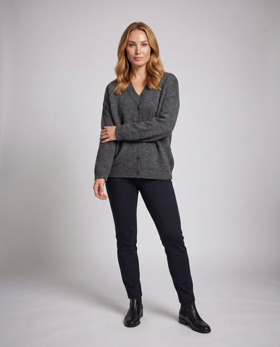 Damen Langer weicher Strickschal aus Wollmix mit voluminöser Falllinie Echo Archiv