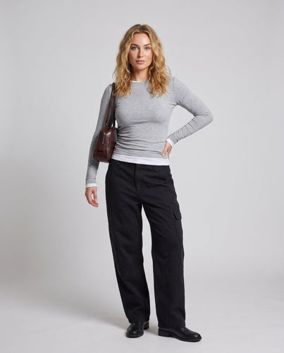 Damen Lässiges Layering-Longsleeve mit gestreiftem Unterlayer und oversized T-Shirt Echo Archiv
