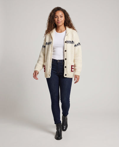 Damen Oversize Grobstrick-Cardigan mit Herz-Intarsien und Schalkragen Echo Archiv