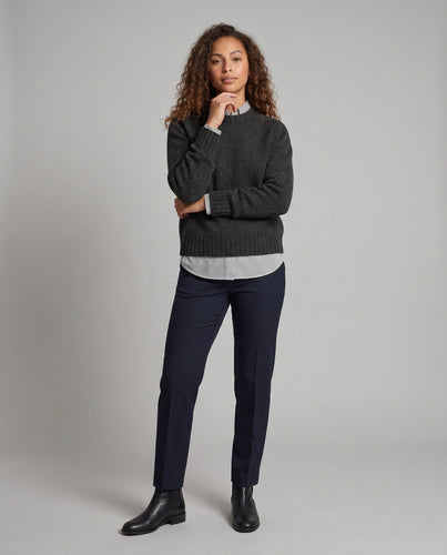 Damen Oversize-Strickpullover mit überschnittener Schulter und breitem Rippbündchen Echo Archiv
