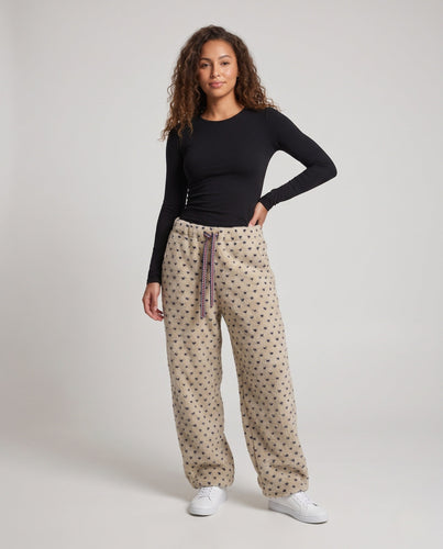Damen Flauschige Jogginghose mit Herzchen‑Muster, elastischem Bund und dekorativem Kordelzug Echo Archiv