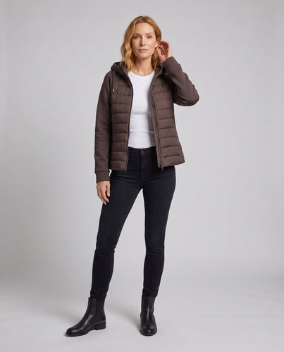 Damen Kapuzen-Steppjacke mit wattiertem Frontpanel & Strickärmeln Echo Archiv