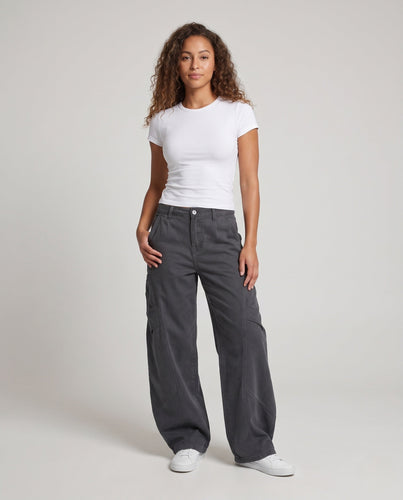 Damen weite Cargo-Hose mit tiefer Schrittpassform Echo Archiv