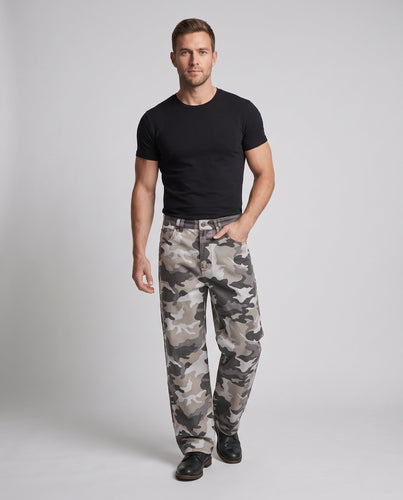 Herren Locker geschnittene Camouflage-Baggy-Hose aus Baumwoll-Twill mit geradem Bein Echo Archiv